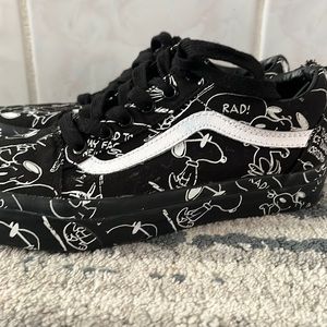 Snoopy Peanuts Vans Charlie Brown 5 old skool low sk8 chukka vault skate